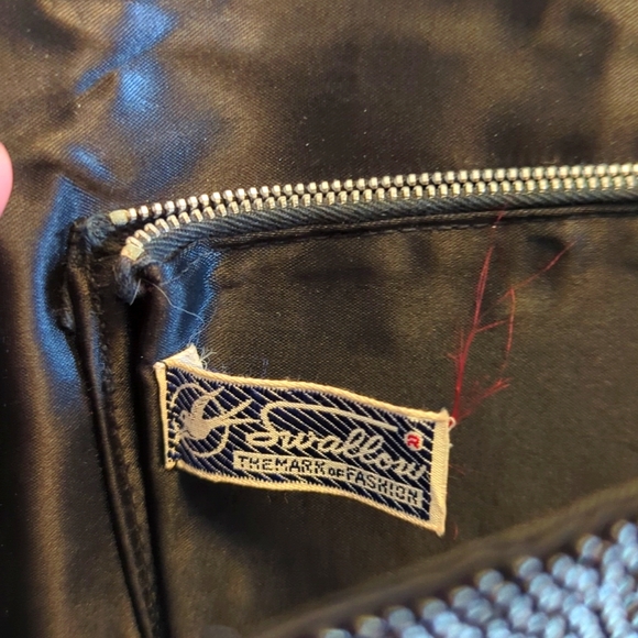 Vintage Black Beaded Evening Baguette Clutch Purse w/ Red, Gold and Green Detail - Picture 6 of 10